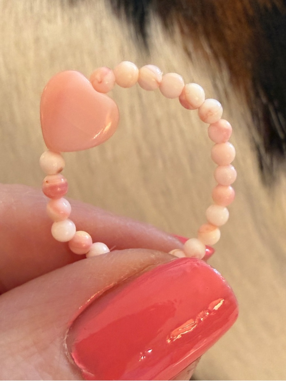 ❤️ Queen Pink Conch 8mm Heart Stretchy Adjustable Southwestern Ring 2.6mm Beads - Picture 4 of 7